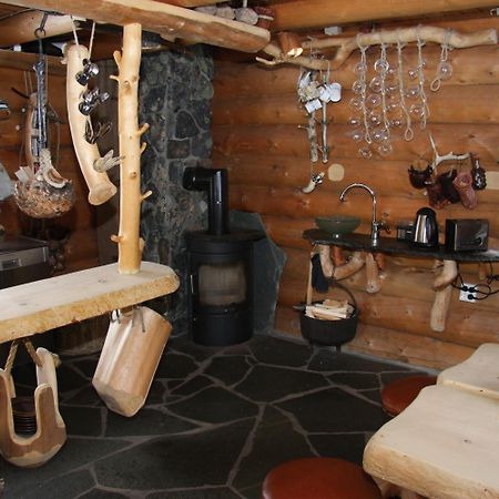 Engholm Husky Design Lodge คาราช็อค ภายนอก รูปภาพ